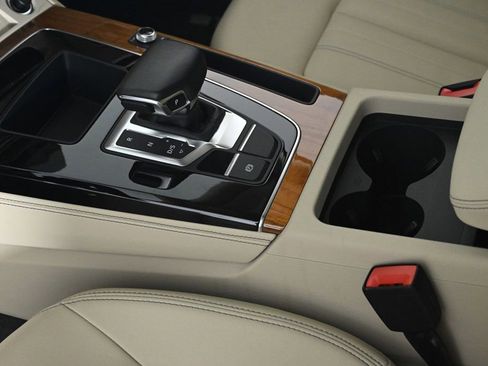 Certified 2023 Audi Q5 2.0T Premium Plus w/ Premium Plus Package image 20