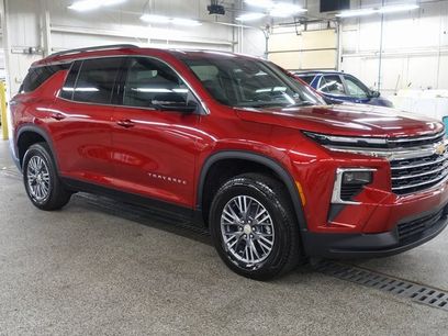 Used 2025 Chevrolet Traverse LT w/ Enhanced Driving Package
