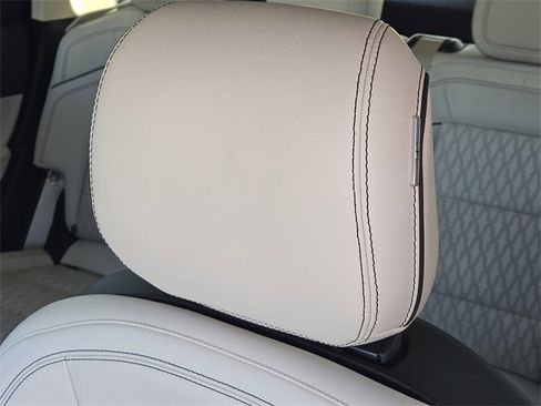 Certified 2024 Lincoln Nautilus Black Label w/ Jet Appearance Package (87T) image 15