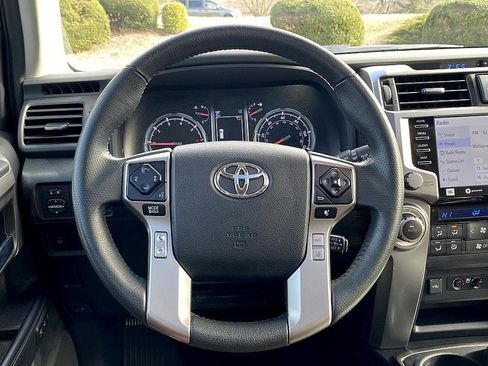 Used 2021 Toyota 4Runner Limited image 13