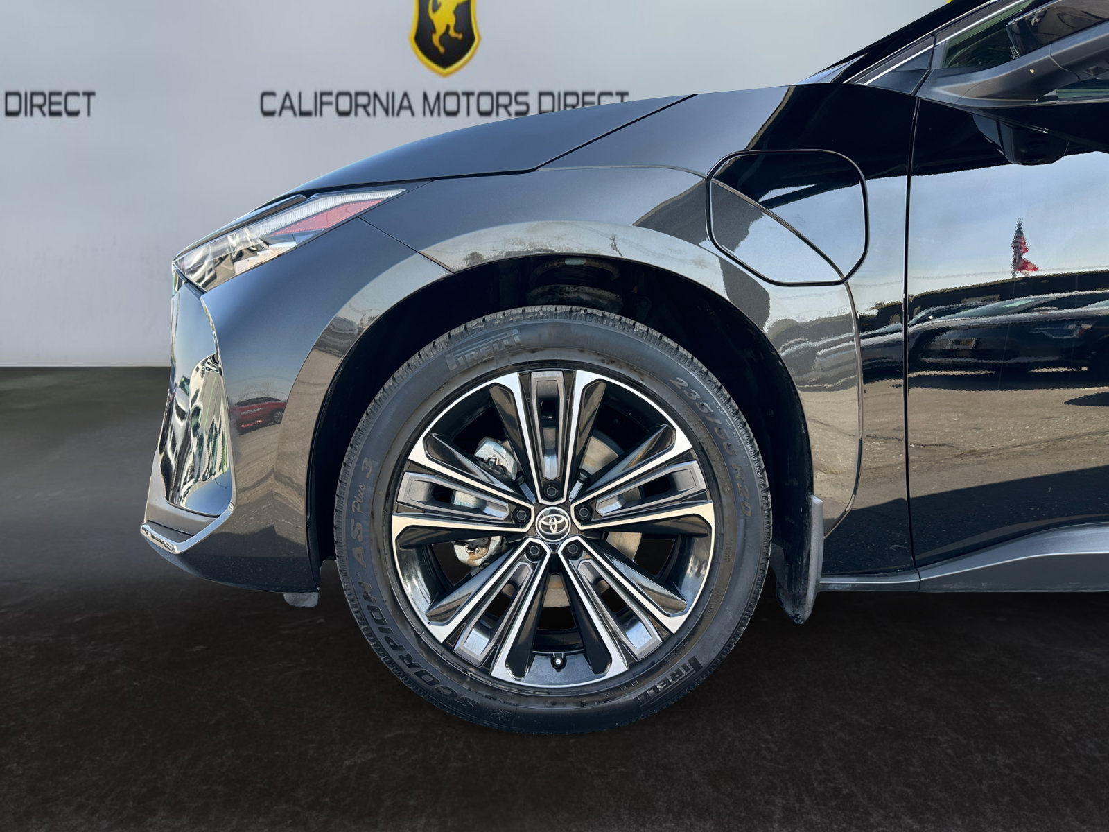 Used 2023 Toyota bZ4X FWD image 14