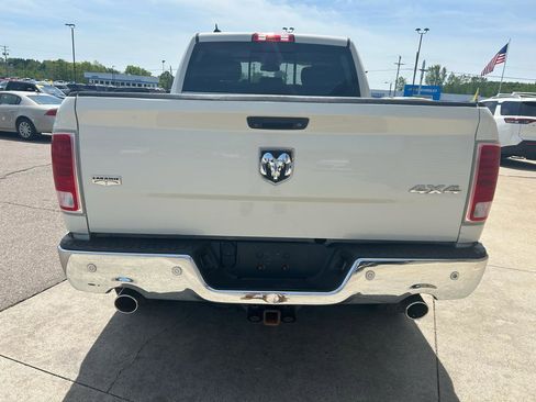 Used 2018 RAM 1500 Laramie w/ Convenience Group AWD/4WD image 6