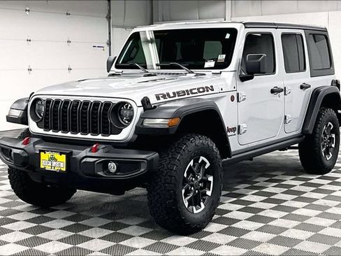 Used 2024 Jeep Wrangler Unlimited Rubicon w/ Technology Group AWD/4WD image 11