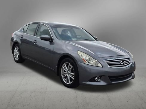 Used 2013 INFINITI G37 x Sedan w/ Premium Pkg AWD/4WD image 8