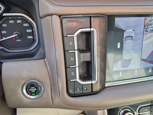 Used 2021 GMC Yukon Denali w/ LPO, Illumination Package AWD/4WD image 32