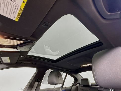 Used 2023 BMW 530i xDrive w/ Convenience Package image 25