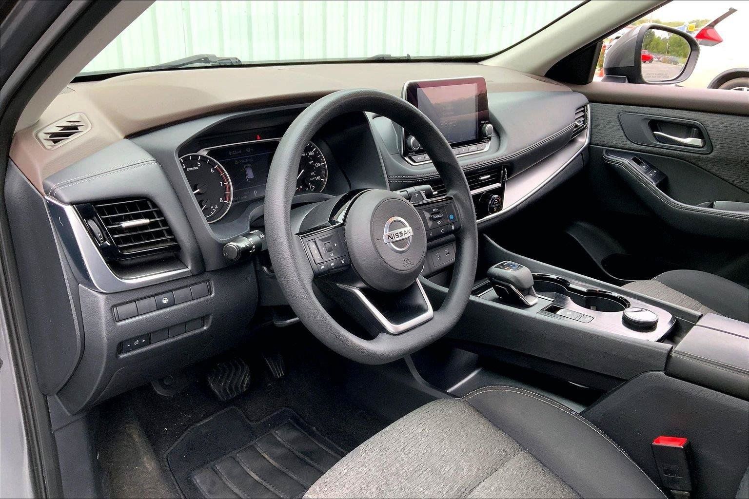 Used 2021 Nissan Rogue SV AWD/4WD image 13