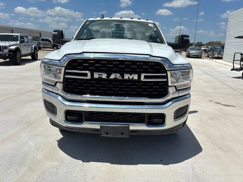 Used 2024 RAM 3500 SLT w/ Quick Order Package 2YG SLT AWD/4WD image 8