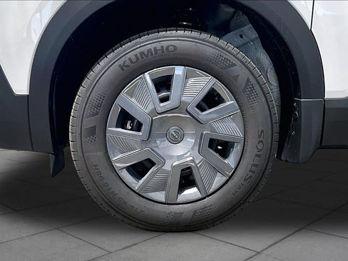 New 2026 Nissan Kicks S FWD image 9