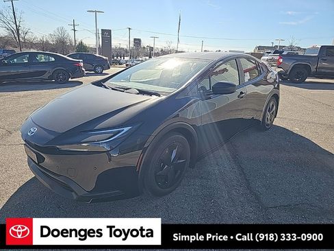 New 2026 Toyota Prius LE image 9