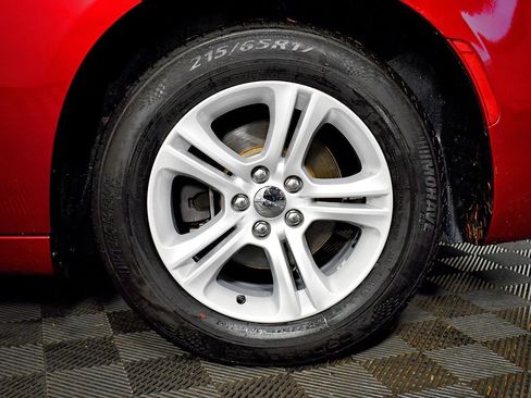 Used 2018 Dodge Charger SXT image 42