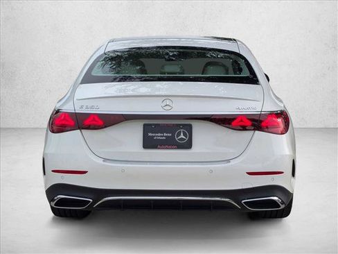 New 2026 Mercedes-Benz E 350 4MATIC Sedan image 8