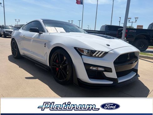 Used 2020 Ford Mustang Shelby GT500 w/ Technology Package RWD image 1