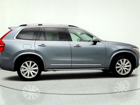 Used 2019 Volvo XC90 T6 Momentum w/ Protection Package Premier AWD/4WD image 4