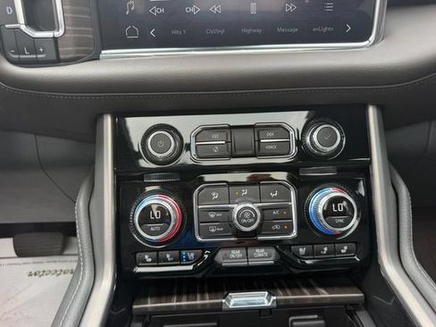 Used 2023 GMC Yukon Denali w/ Max Trailering Package AWD/4WD image 19