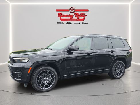 Used 2025 Jeep Grand Cherokee L Summit AWD/4WD image 1