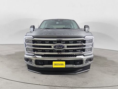 Used 2025 Ford F350 Lariat w/ FX4 Off-Road Package image 8