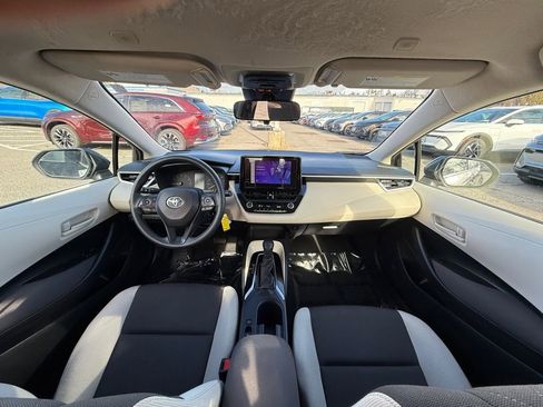 Used 2024 Toyota Corolla LE FWD image 22