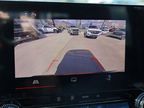 New 2026 GMC Canyon Elevation AWD/4WD image 16