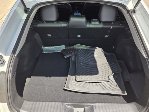 Used 2024 Toyota Prius Prime FWD image 9