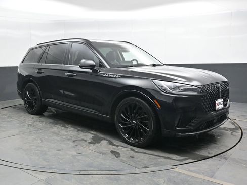 Used 2025 Lincoln Aviator Reserve w/ Equipment Group 201A image 6