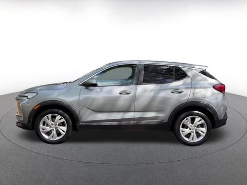 Used 2025 Buick Encore GX Preferred FWD image 9