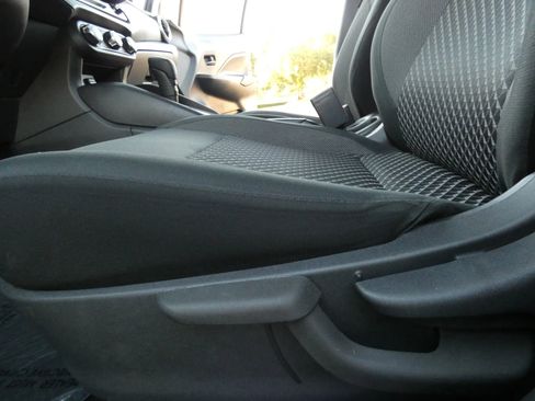 Used 2020 Nissan Versa S image 49