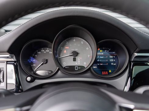 New 2026 Porsche Macan S image 17