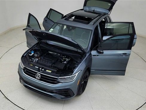 Used 2023 Volkswagen Tiguan SE R-Line image 85