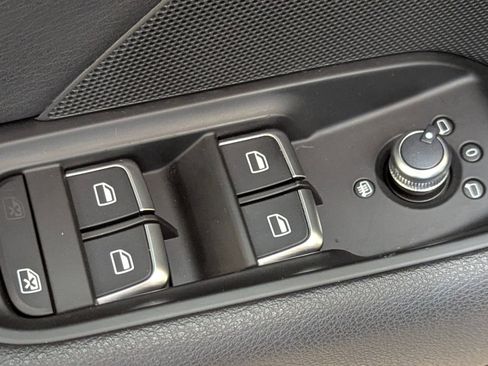 Used 2016 Audi A3 2.0T Premium image 21