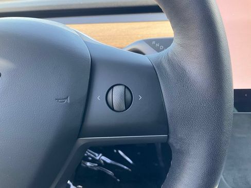 Used 2023 Tesla Model 3 Standard Range RWD image 38