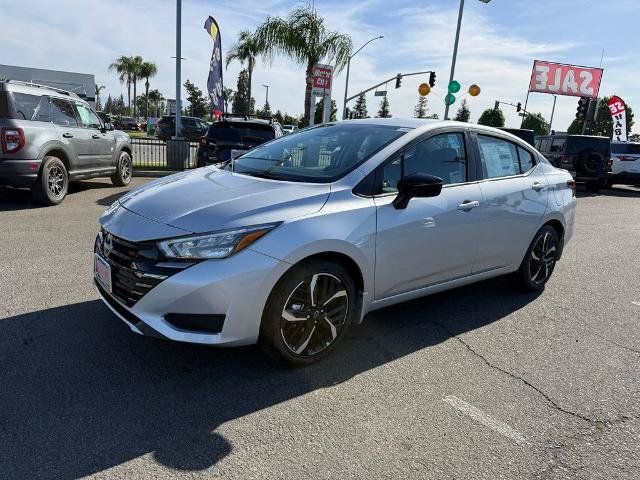 New 2025 Nissan Versa SR w/ Trunk Package FWD image 3