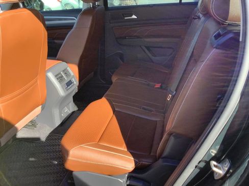 Used 2021 Volkswagen Atlas SE w/ Panoramic Sunroof Package image 31