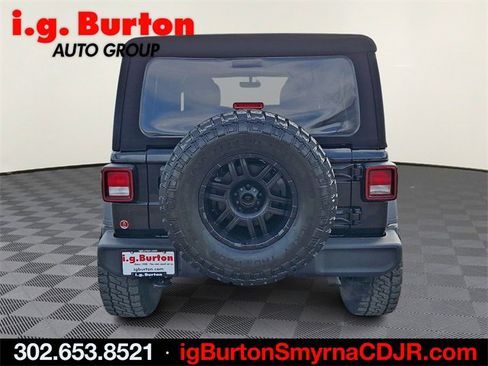 Used 2023 Jeep Wrangler Sport S image 5