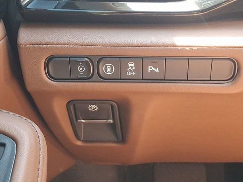 Certified 2024 Acura MDX SH-AWD w/ Technology Package image 24