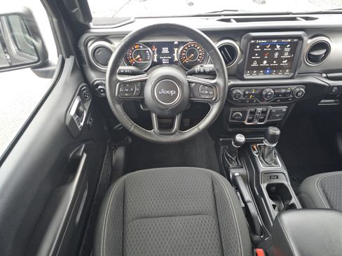 Used 2021 Jeep Wrangler Unlimited Sport image 17