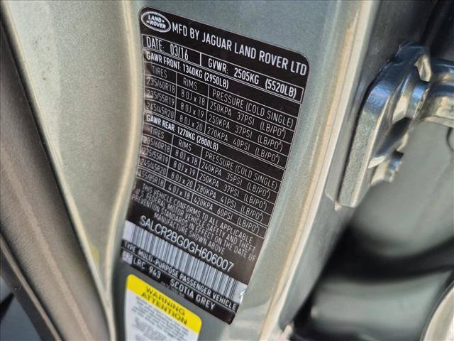 Used 2016 Land Rover Discovery Sport HSE AWD/4WD image 26