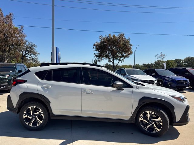 Used 2025 Subaru Crosstrek 2.5i Premium AWD/4WD image 2