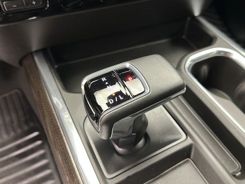 Used 2025 Chevrolet Silverado 1500 RST w/ Convenience Package II AWD/4WD image 23