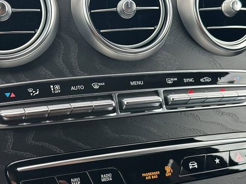 Used 2022 Mercedes-Benz GLC 300 4MATIC image 19
