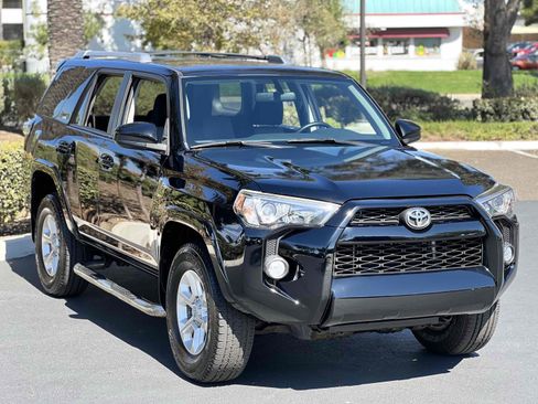 Used 2014 Toyota 4Runner SR5 image 19