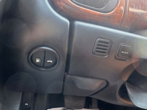 Used 2003 Jaguar XK8 Convertible image 16