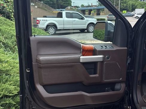 Used 2019 Ford F150 King Ranch w/ Equipment Group 601A Luxury AWD/4WD image 15