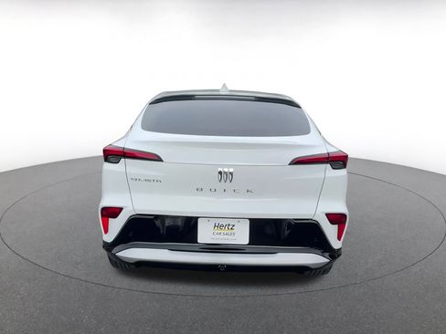 Used 2025 Buick Envista Sport Touring image 12