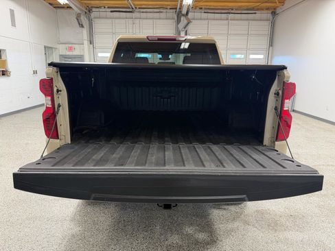 Used 2023 Chevrolet Silverado 1500 Custom Trail Boss AWD/4WD image 10