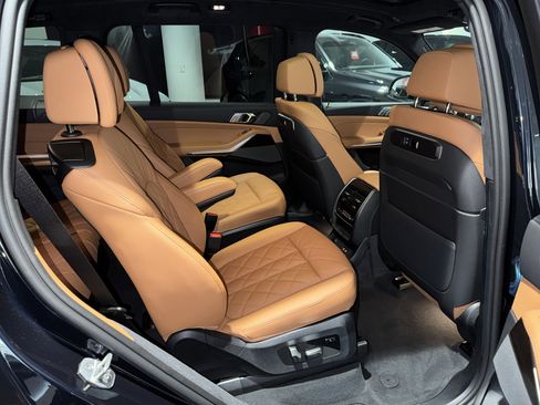 New 2026 BMW X7 xDrive40i w/ M Sport Package image 11