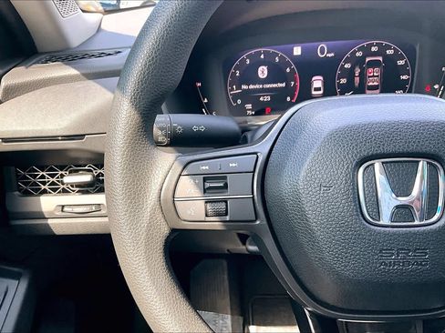 Used 2025 Honda Accord SE image 24