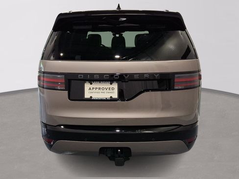Certified 2025 Land Rover Discovery Dynamic SE AWD/4WD image 3