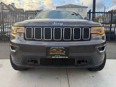 Used 2017 Jeep Grand Cherokee Laredo w/ Quick Order Package 23E image 10