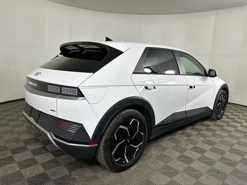 Used 2023 Hyundai Ioniq 5 SEL image 3